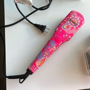 Amika Straightening Brush